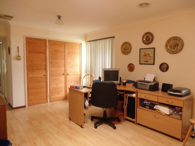 20 Judges Gardens, Leda WA 6170