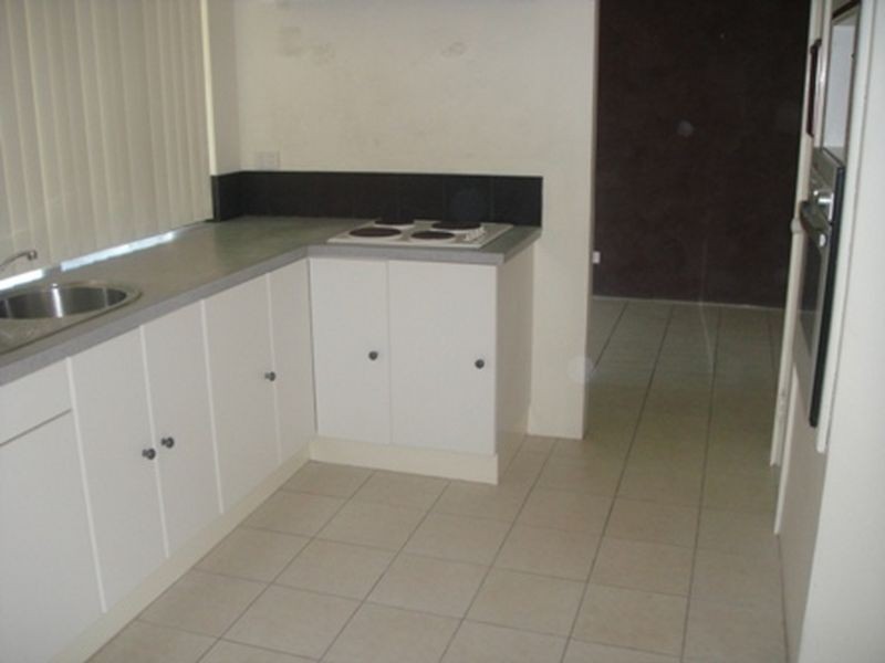 12 Morrit Way, Parmelia WA 6167