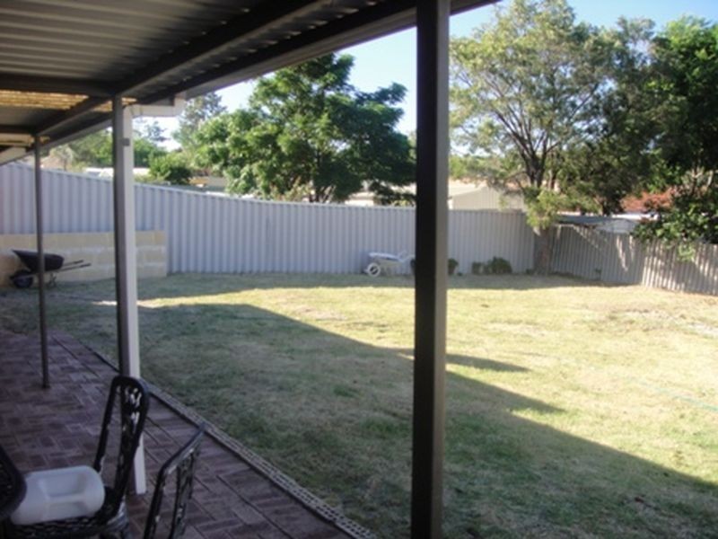 12 Morrit Way, Parmelia WA 6167