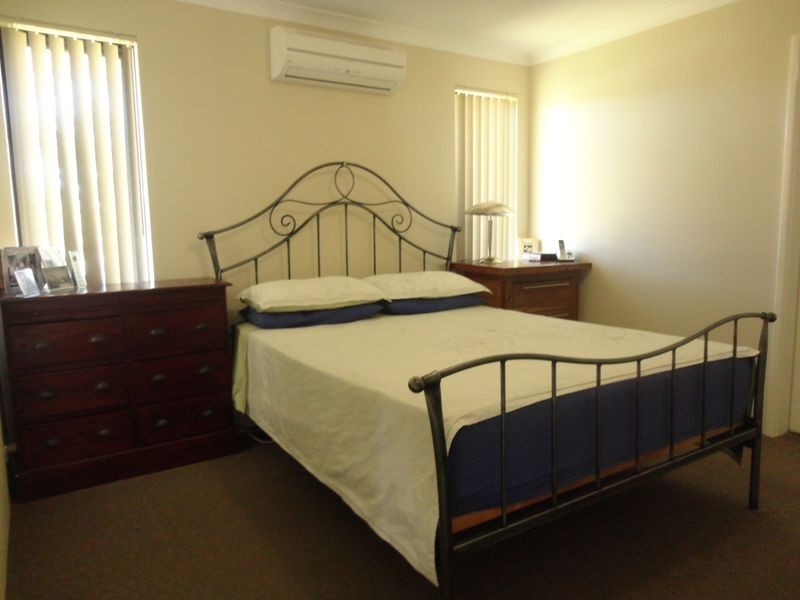 10 Featherstone Road, Orelia WA 6167