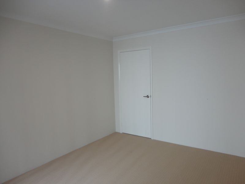 27 Kirkby Circuit, Wellard WA 6170