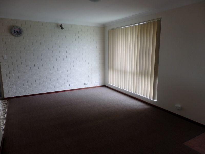 10 Rotohine Place, Cooloongup WA 6168