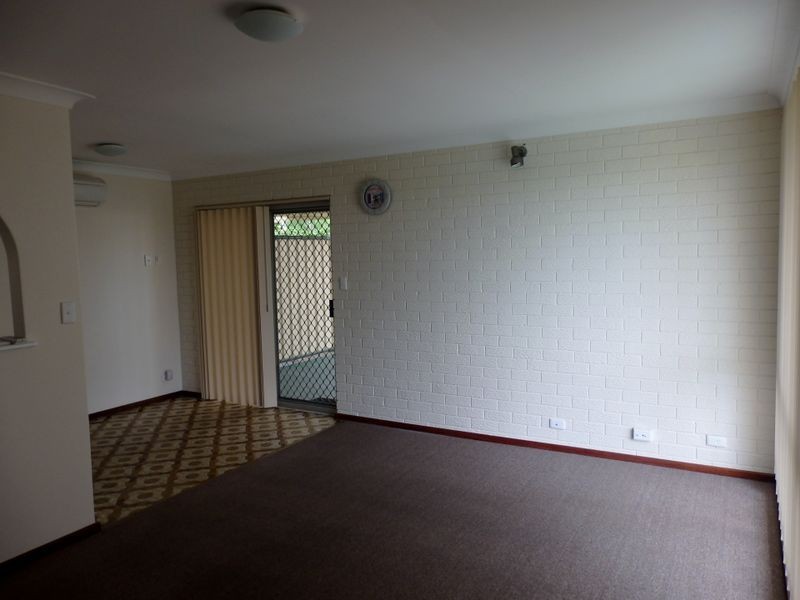 10 Rotohine Place, Cooloongup WA 6168