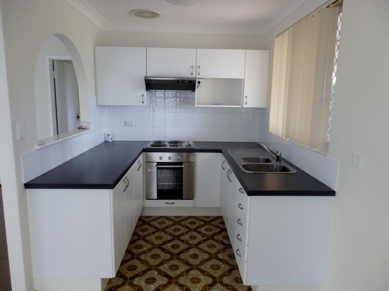 10 Rotohine Place, Cooloongup WA 6168