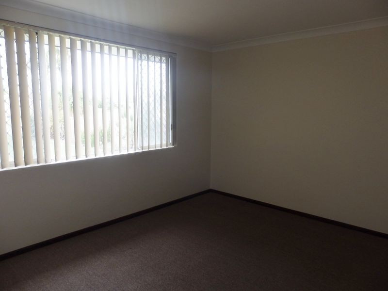 10 Rotohine Place, Cooloongup WA 6168