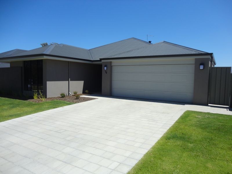 12 Ebrington Road, Wellard WA 6170