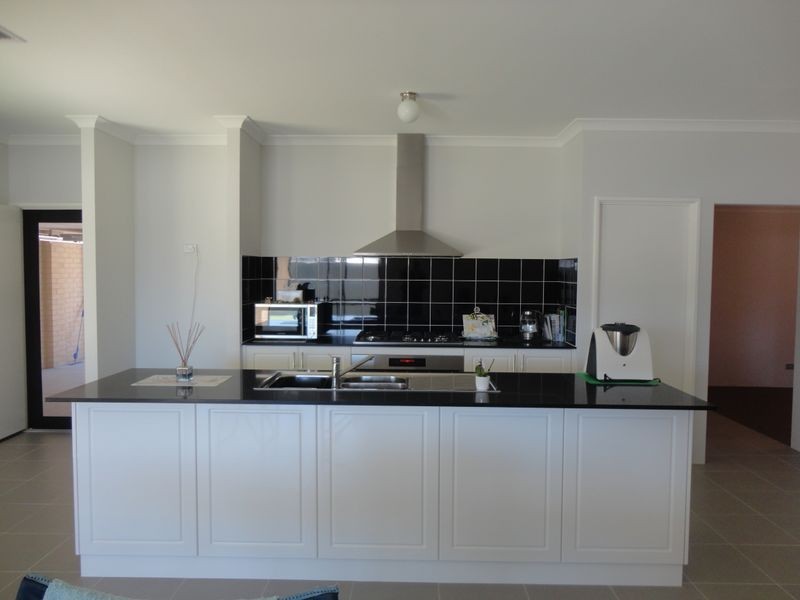 12 Ebrington Road, Wellard WA 6170