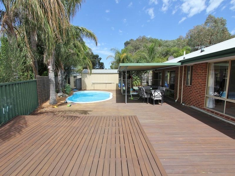 43 Whitebread Way, Leda WA 6170