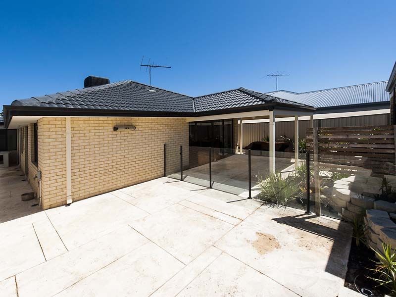 24 Wanstead Vista, Bertram WA 6167