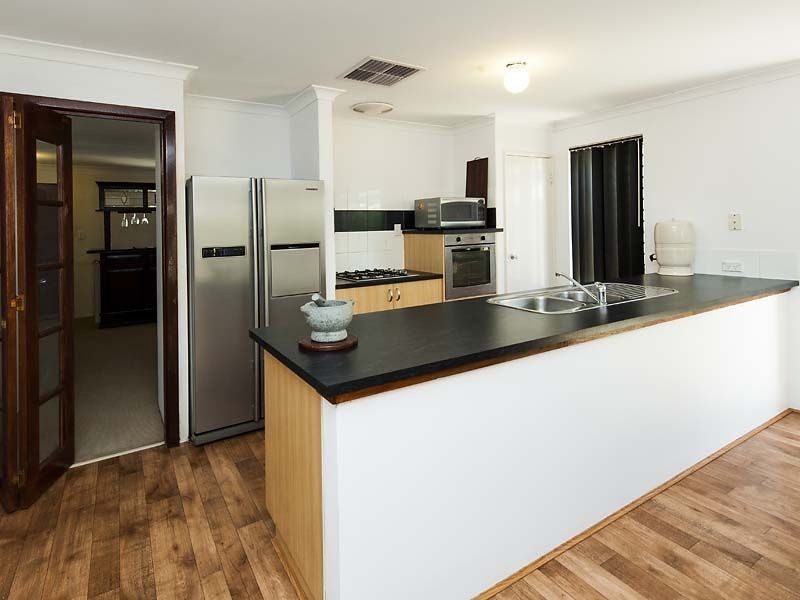 24 Wanstead Vista, Bertram WA 6167