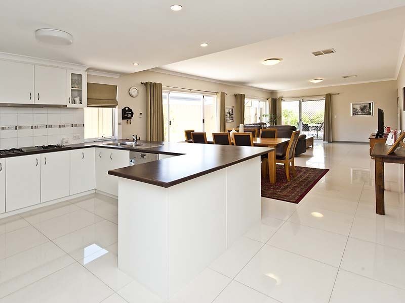 82 Price Parkway, Bertram WA 6167