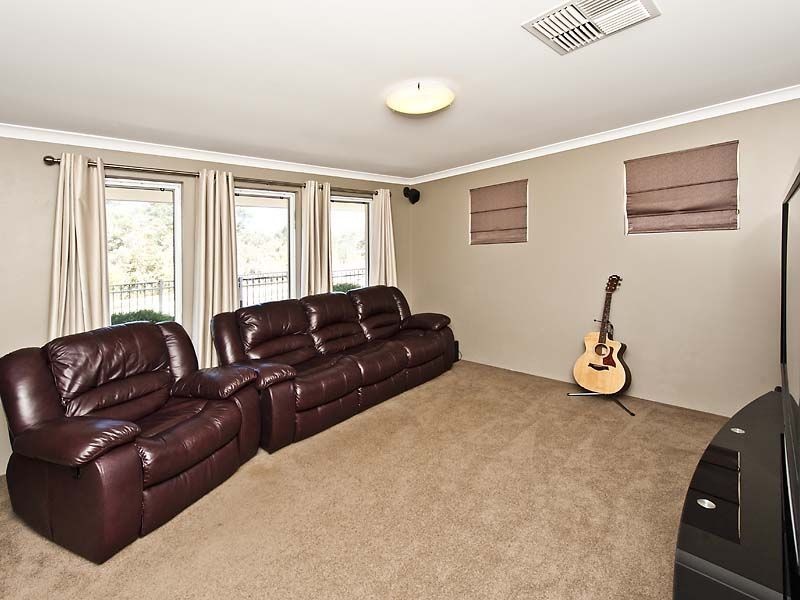 82 Price Parkway, Bertram WA 6167