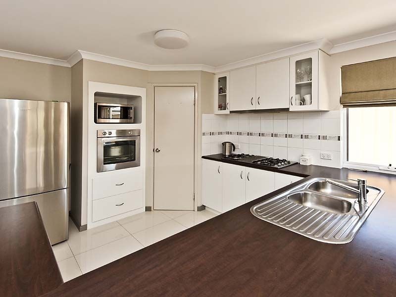 82 Price Parkway, Bertram WA 6167