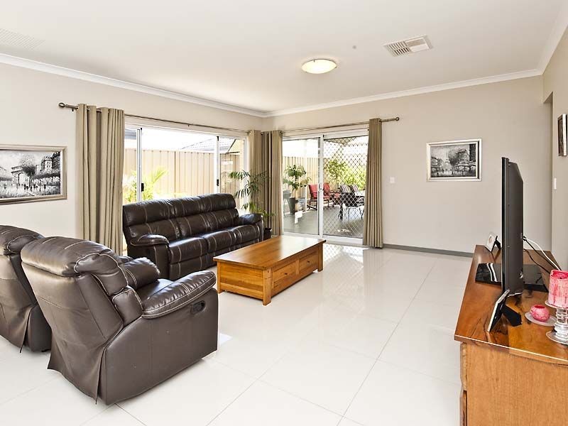 82 Price Parkway, Bertram WA 6167