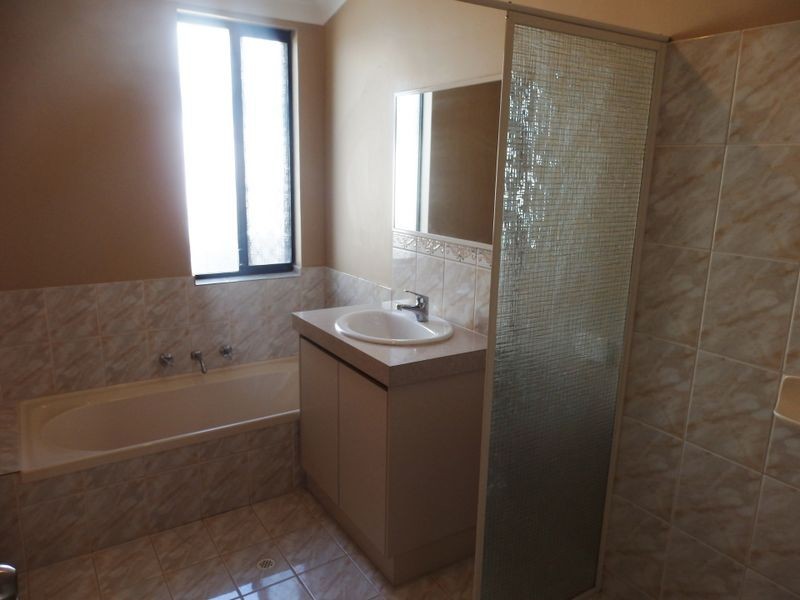 23 Lincoln Mews, Orelia WA 6167