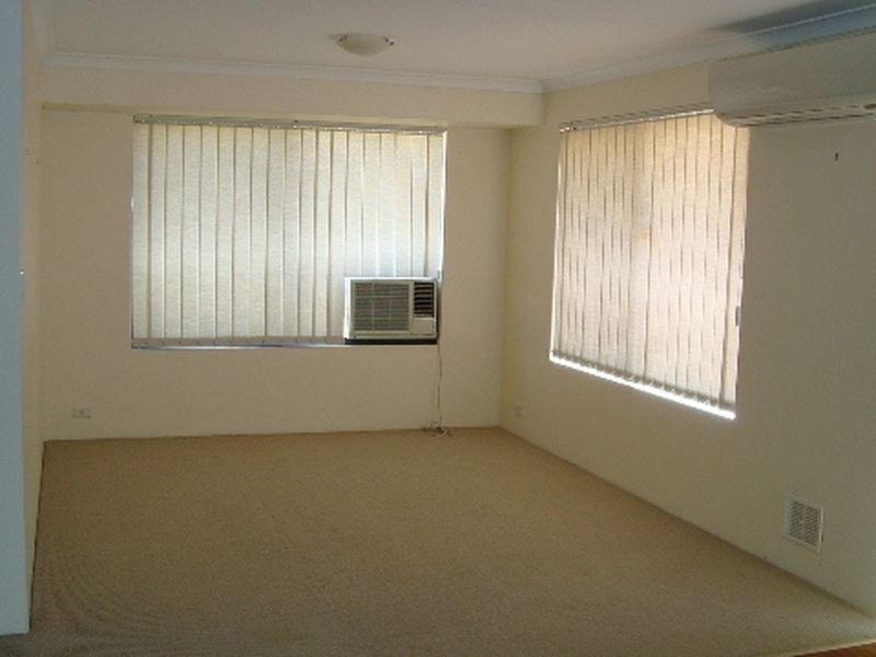 106 Warner Road, Parmelia WA 6167