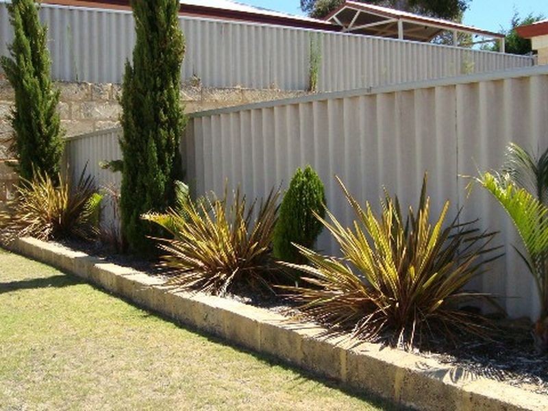 106 Warner Road, Parmelia WA 6167