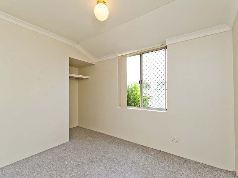 22 Brandon Mews, Parmelia WA 6167