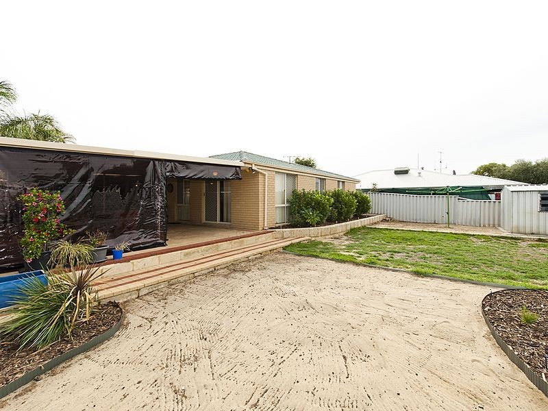 22 Brandon Mews, Parmelia WA 6167