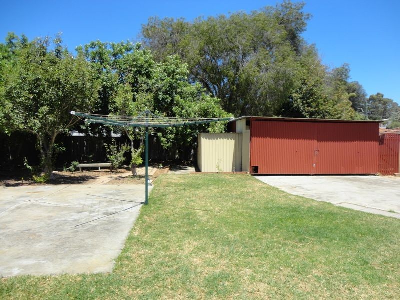 5 Chapman Road, Calista WA 6167