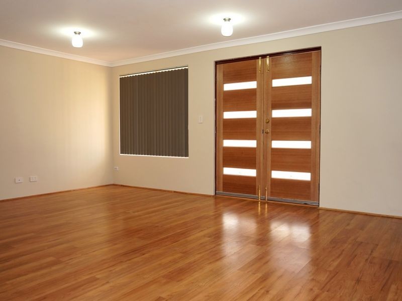 122 Runnymede Gate, Wellard WA 6170