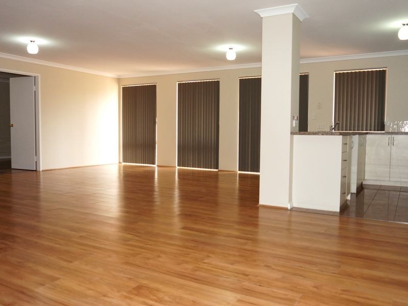 122 Runnymede Gate, Wellard WA 6170