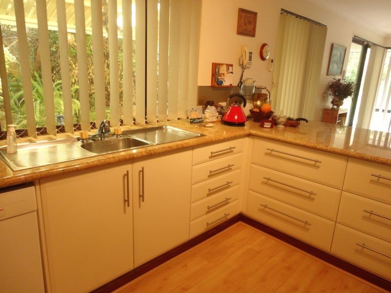 20 Judges Gardens, Leda WA 6170