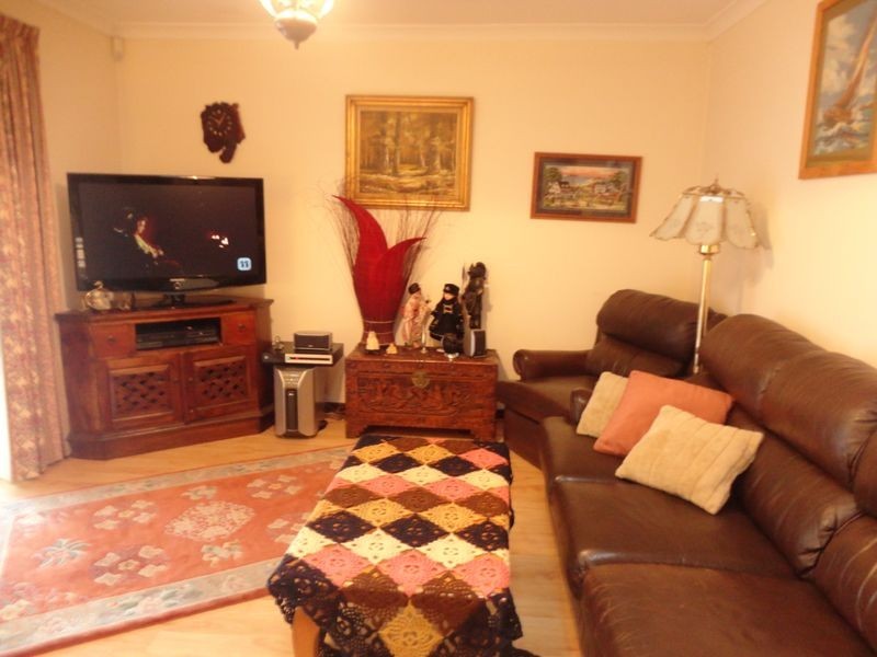 20 Judges Gardens, Leda WA 6170