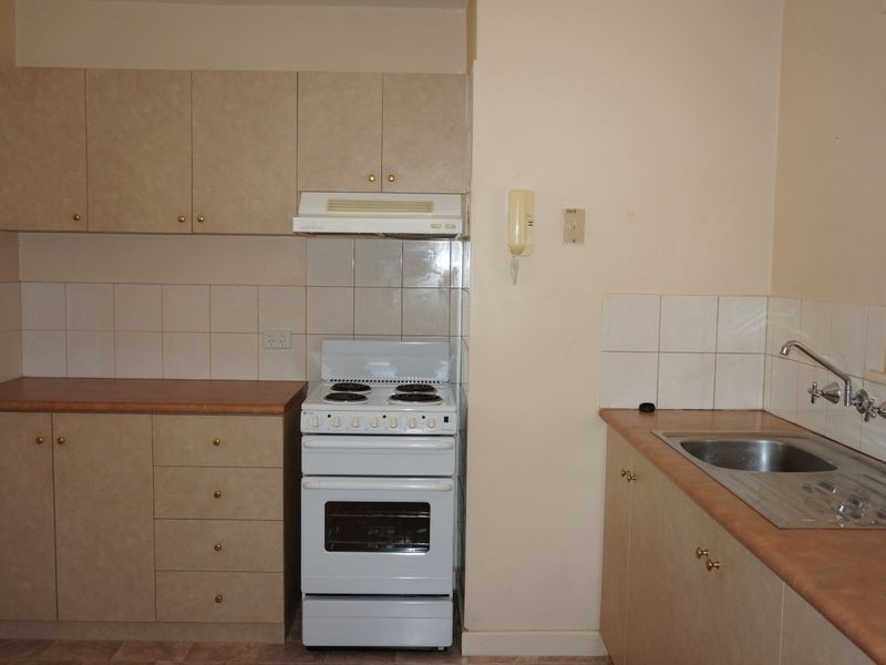 9/4 Canham Way, Orelia WA 6167