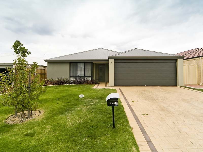 3 Garnet Way, Wellard WA 6170