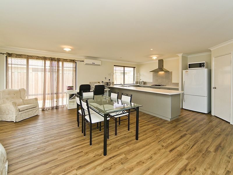 3 Garnet Way, Wellard WA 6170