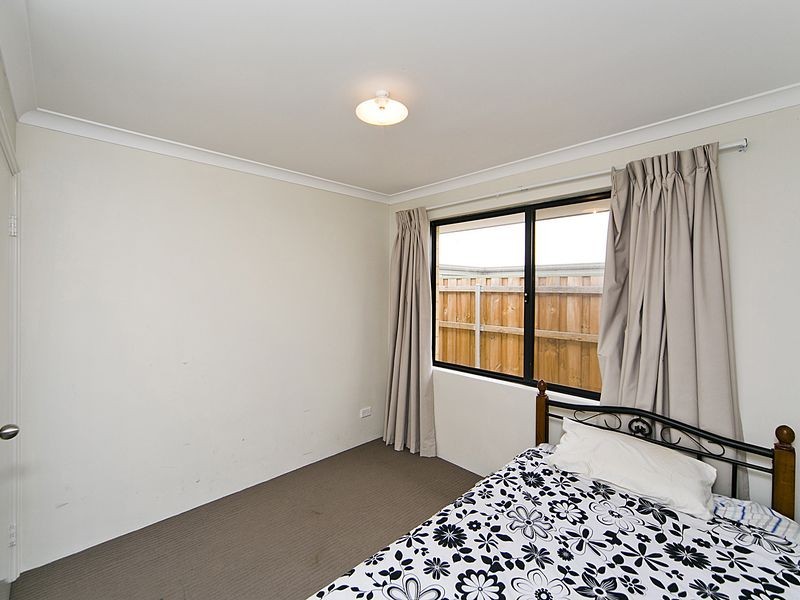 3 Garnet Way, Wellard WA 6170