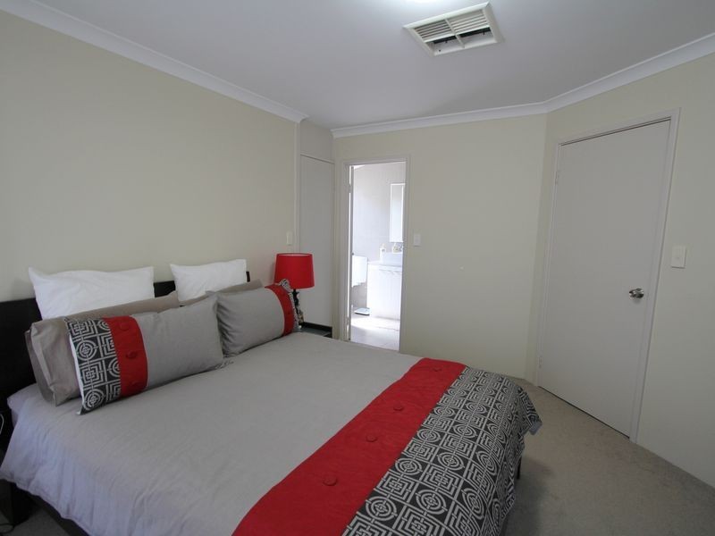 47 Belvoir Crescent, Orelia WA 6167