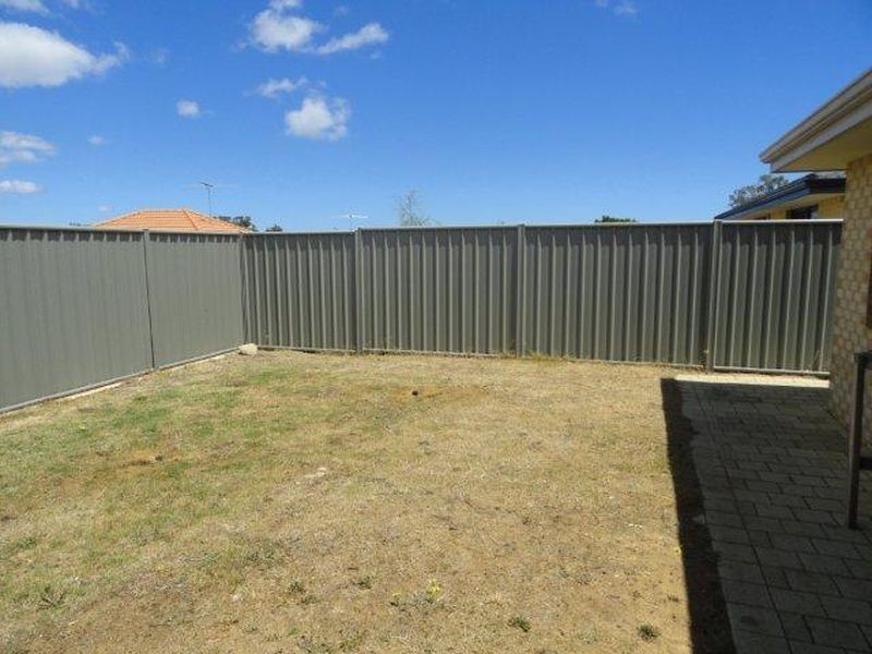 42 Beauchamp Loop, Wellard WA 6170