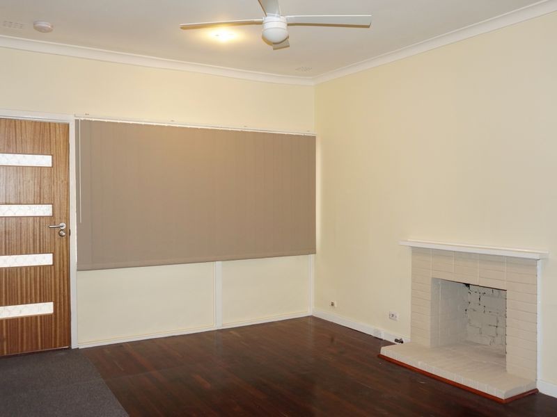 9 Kenton Way, Calista WA 6167