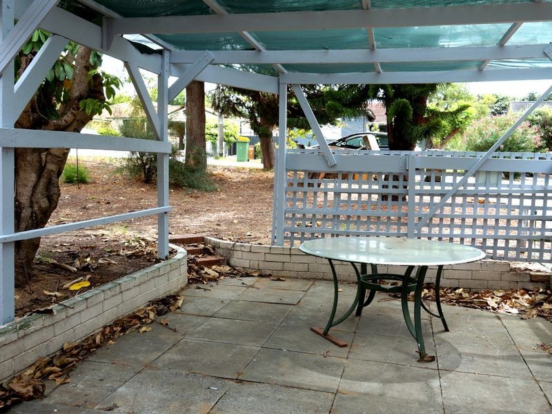 9 Kenton Way, Calista WA 6167