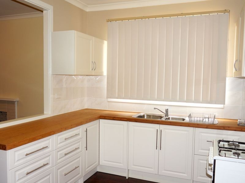 9 Kenton Way, Calista WA 6167