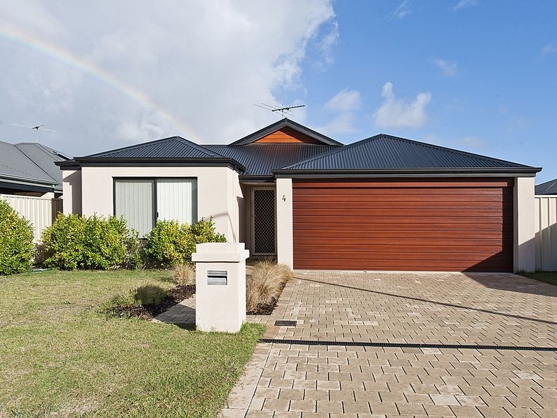 4 Greenbrook Way, Bertram WA 6167