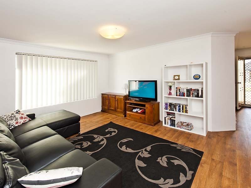 4 Greenbrook Way, Bertram WA 6167