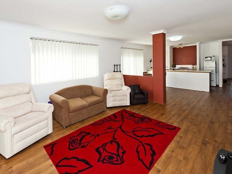 4 Greenbrook Way, Bertram WA 6167