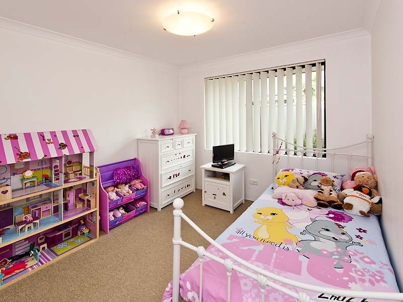 4 Greenbrook Way, Bertram WA 6167