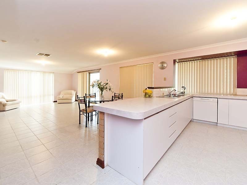 39 Taylor Close, Leda WA 6170