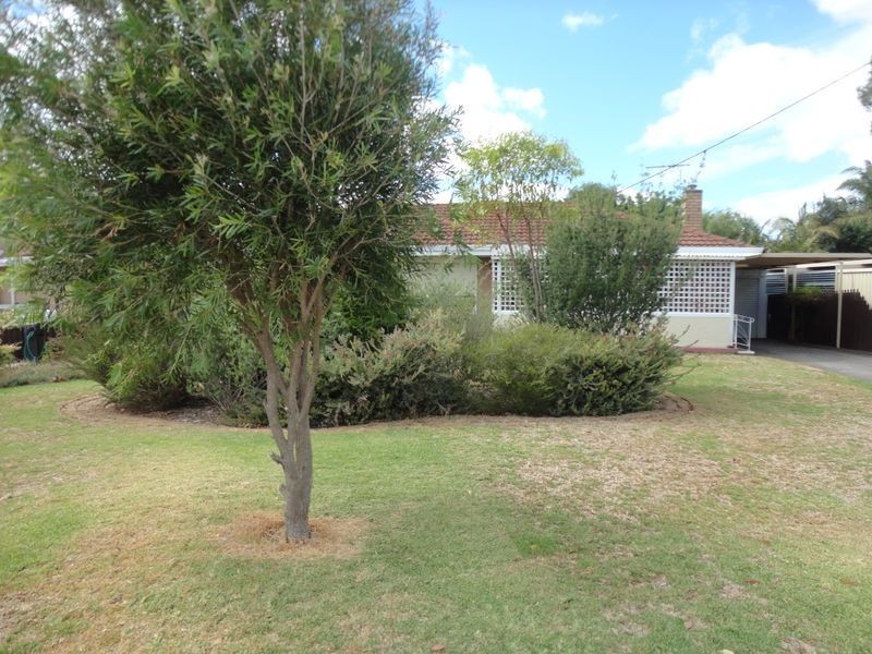 38 Edmund Way, Calista WA 6167