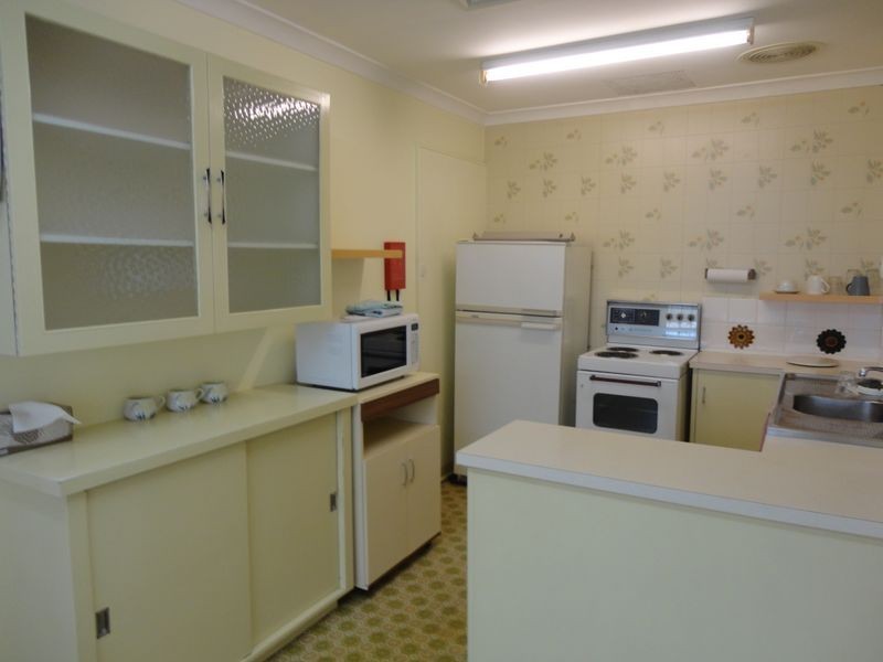 38 Edmund Way, Calista WA 6167