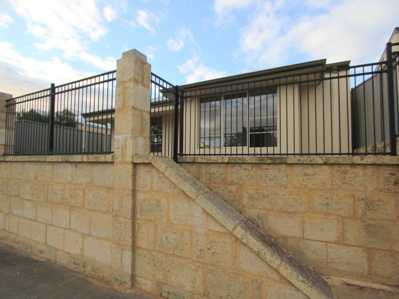 6 Charvil Mews, Wellard WA 6170