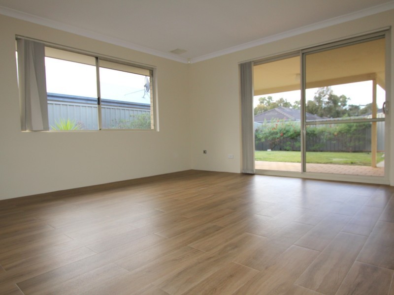 6 Charvil Mews, Wellard WA 6170