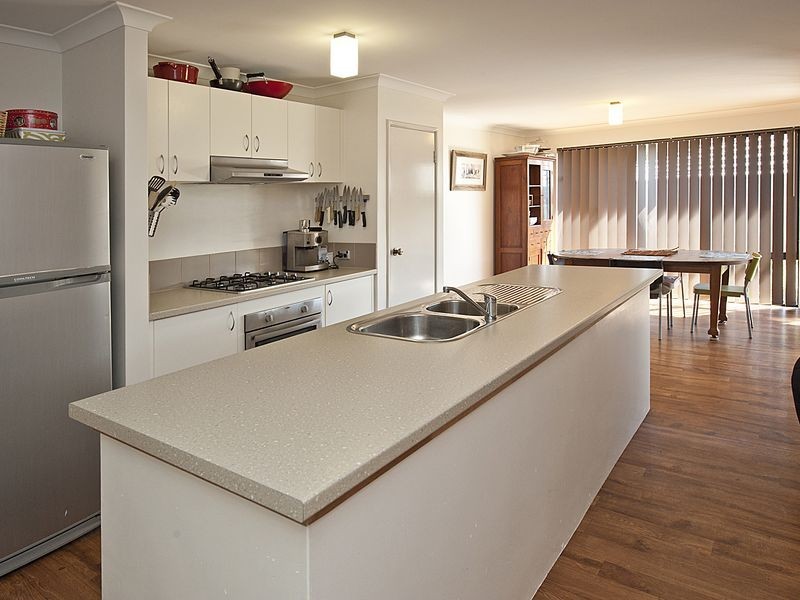 216 Runnymede Gate, Leda WA 6170