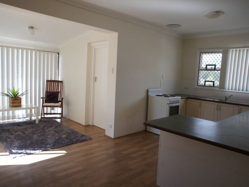 8 Wiggins Road, Orelia WA 6167