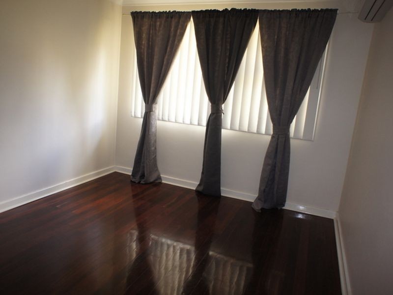 8 Wiggins Road, Orelia WA 6167