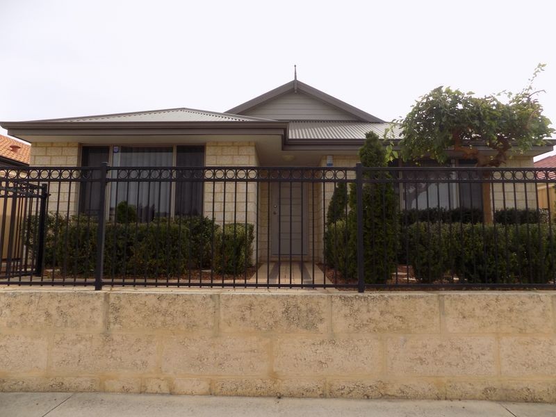 8 Camborne Approach, Bertram WA 6167